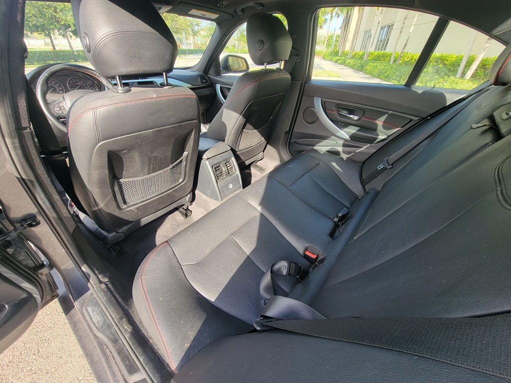 2014 BMW 3 Series Image 16