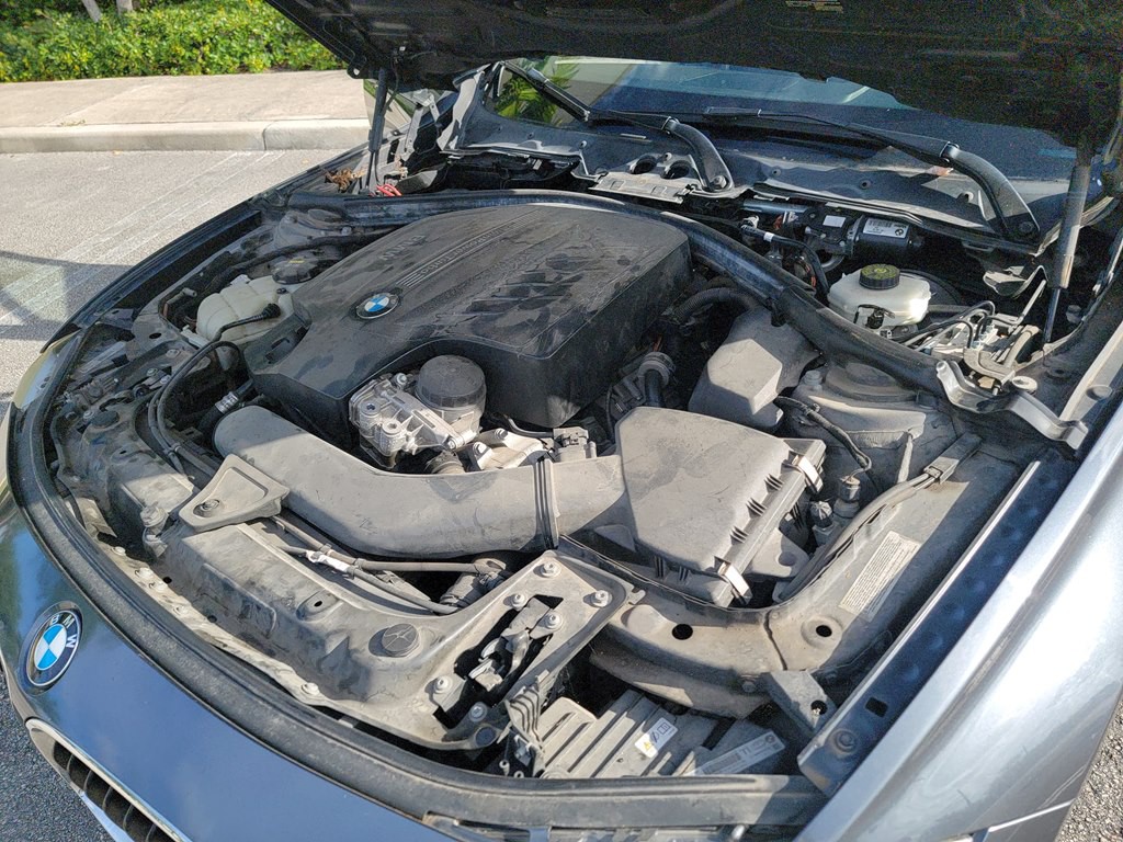 2014 BMW 3 Series Image 19