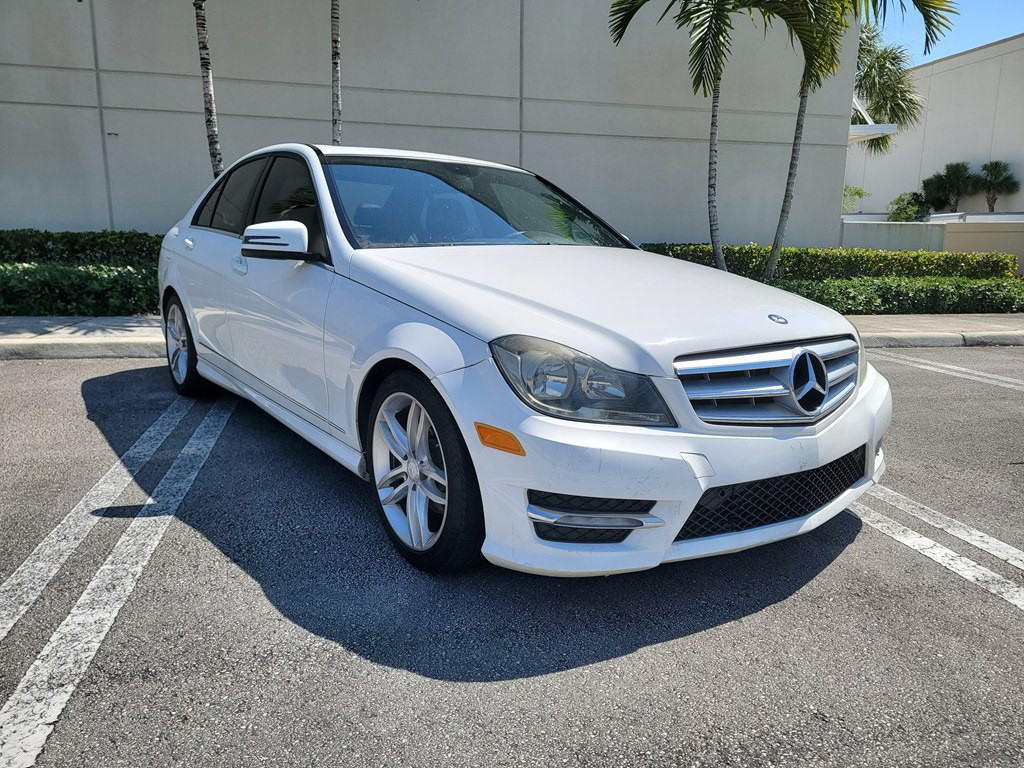 2013 Mercedes-Benz C-Class Image 5