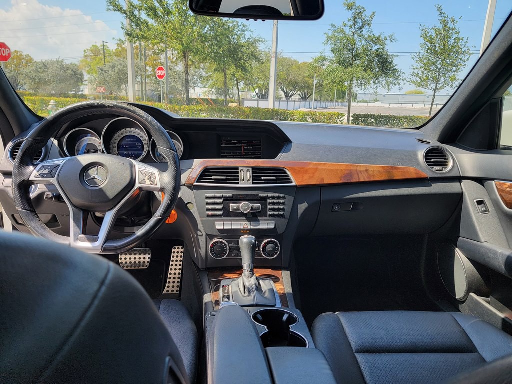 2013 Mercedes-Benz C-Class Image 10