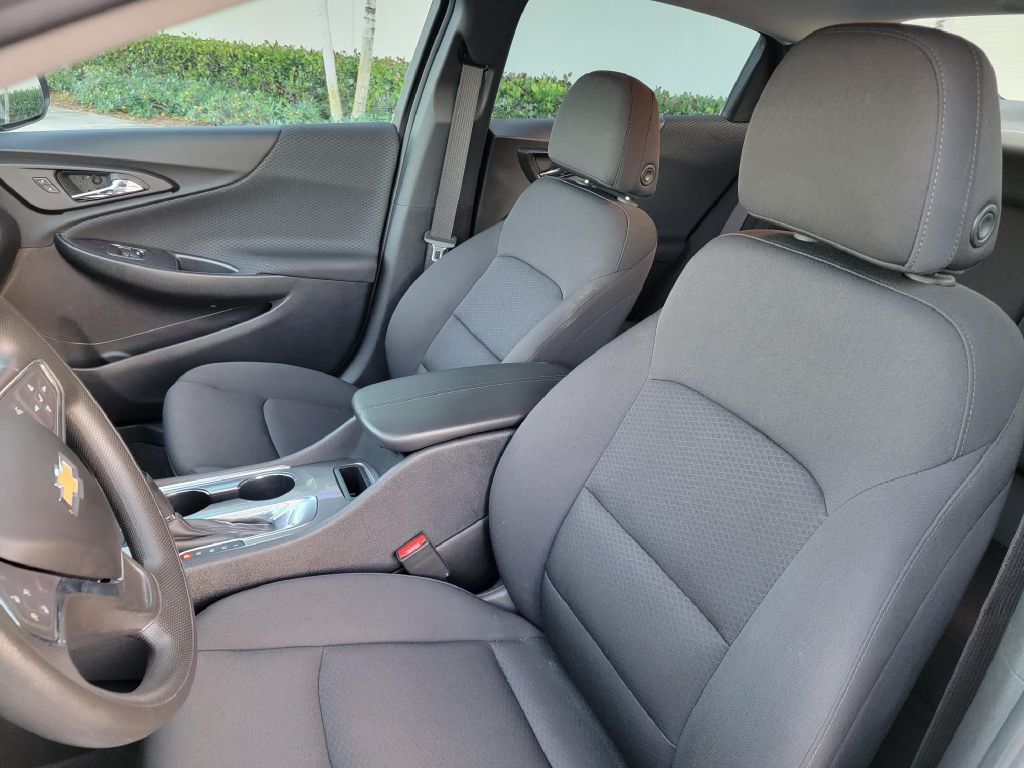 2020 Chevrolet Malibu Image 13