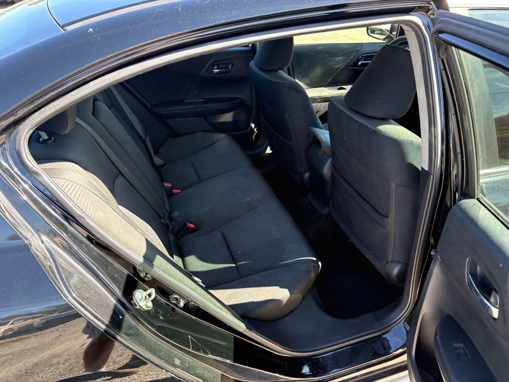 2017 Honda Accord Image 8