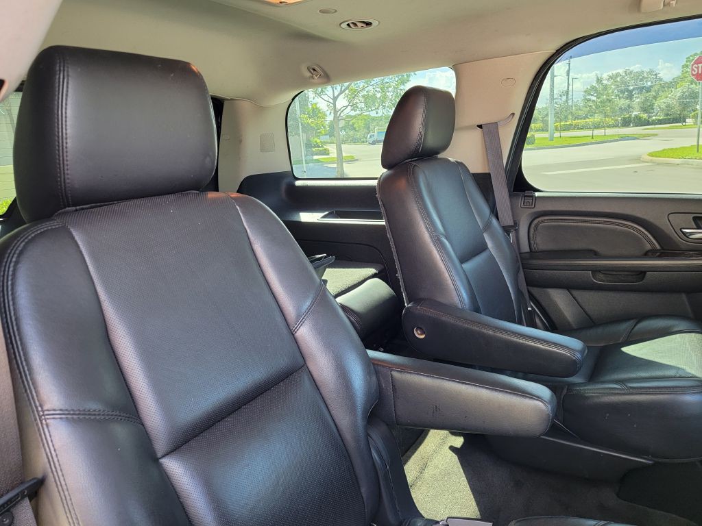2011 GMC Yukon Image 13