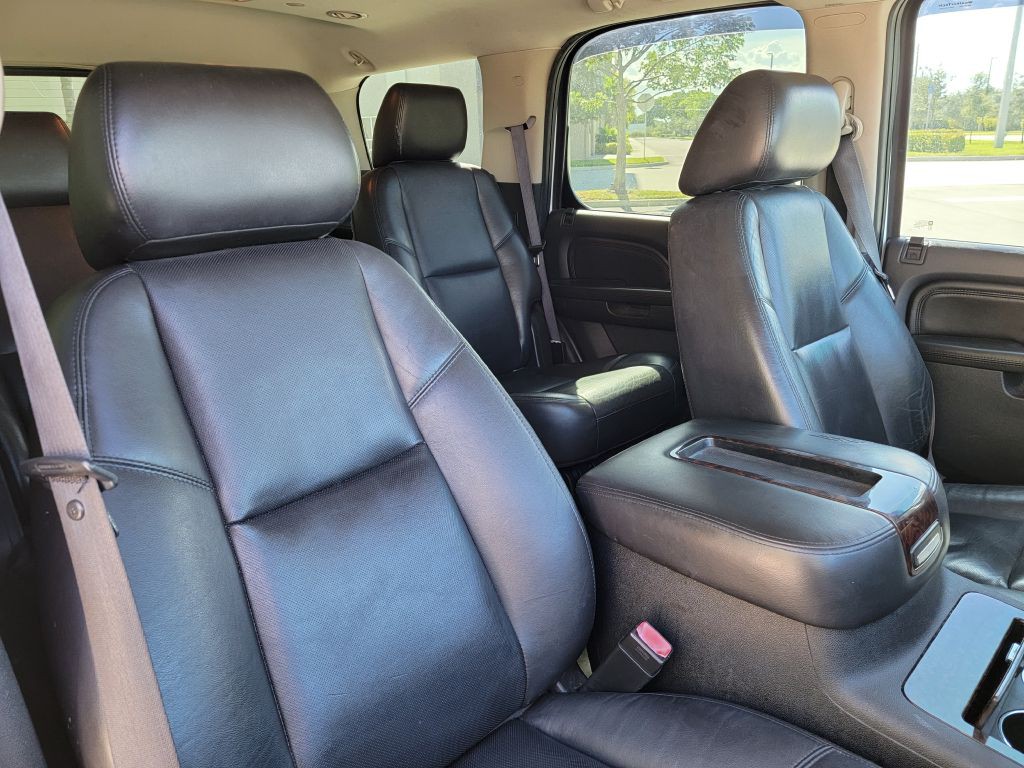 2011 GMC Yukon Image 14