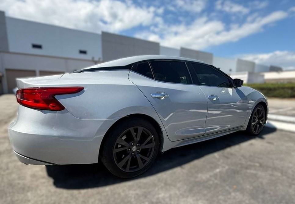 2016 Nissan Maxima Image 3