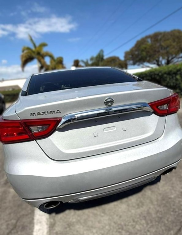 2016 Nissan Maxima Image 5