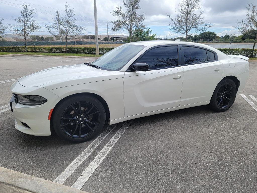 2017 Dodge Charger Image 4