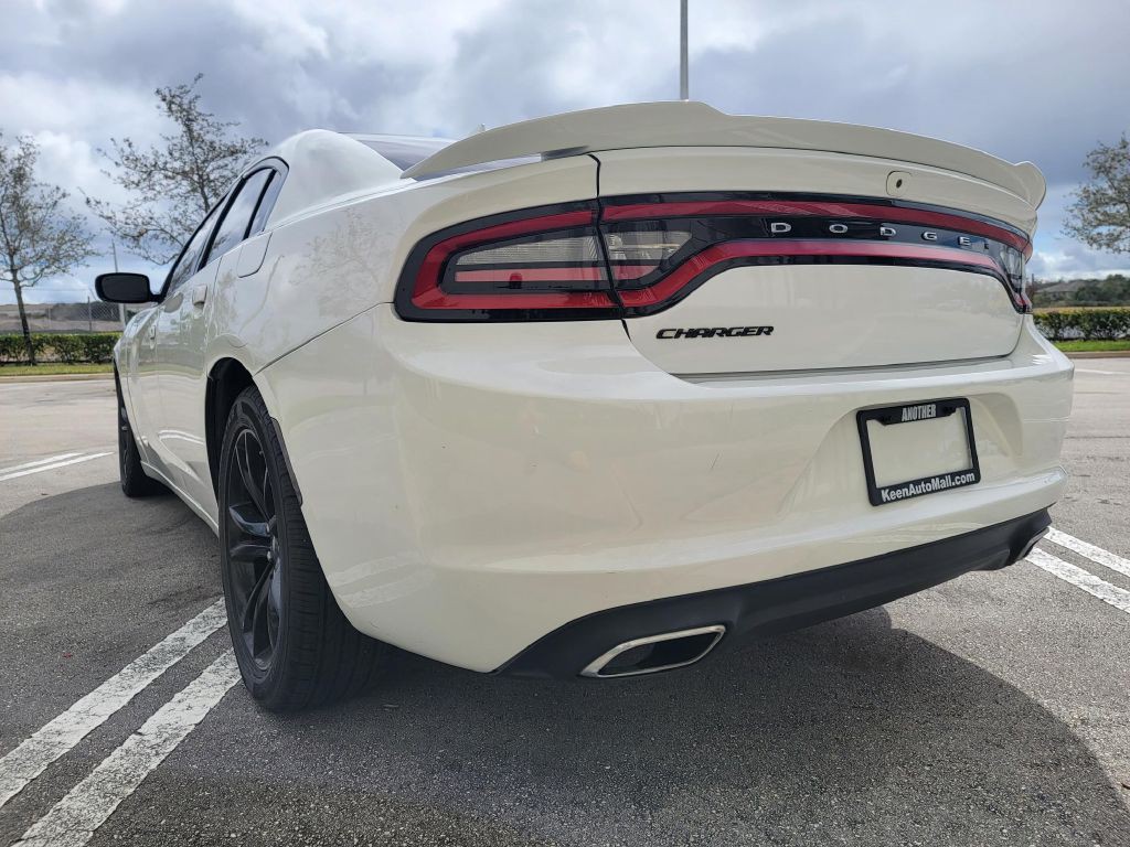 2017 Dodge Charger Image 6