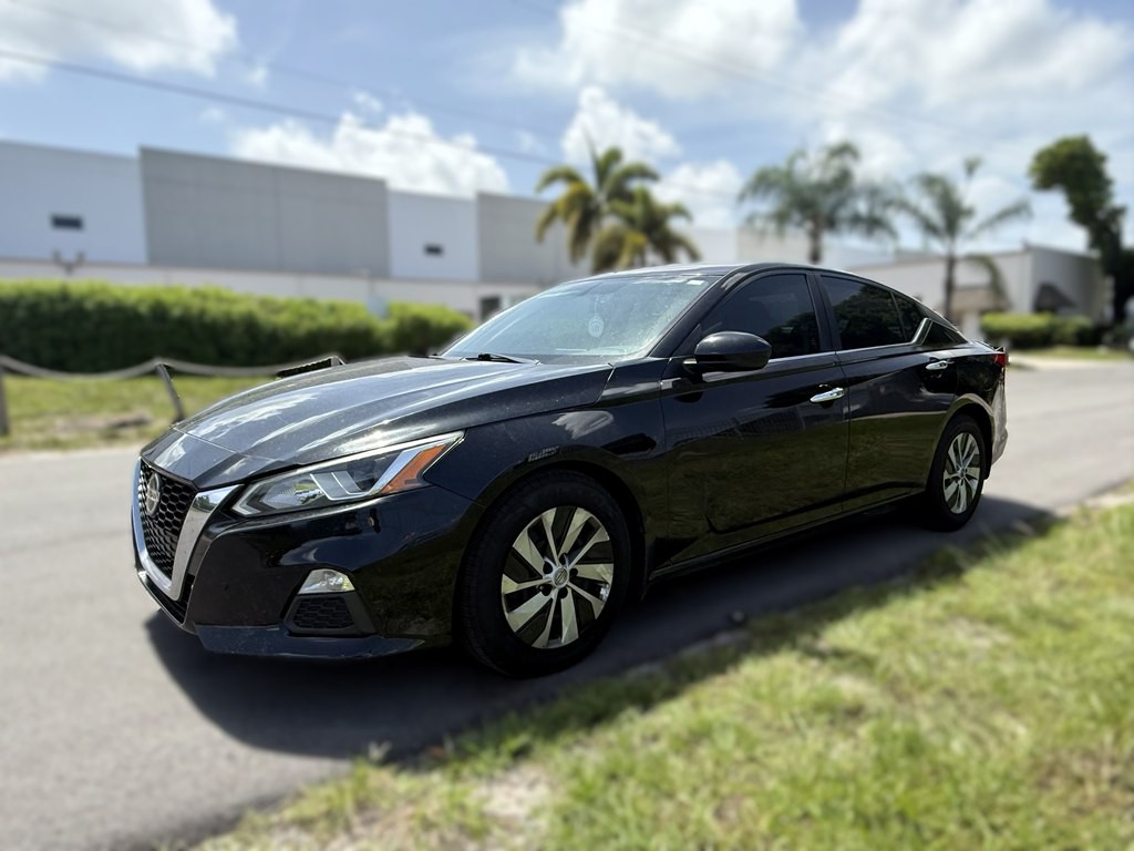 2020 Nissan Altima Image 3