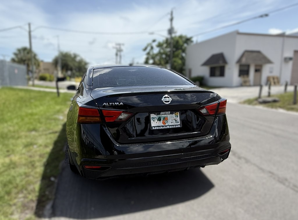 2020 Nissan Altima Image 5