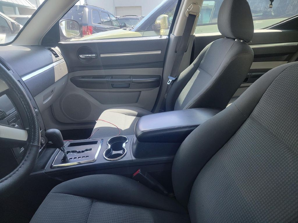 2009 Dodge Charger Image 9