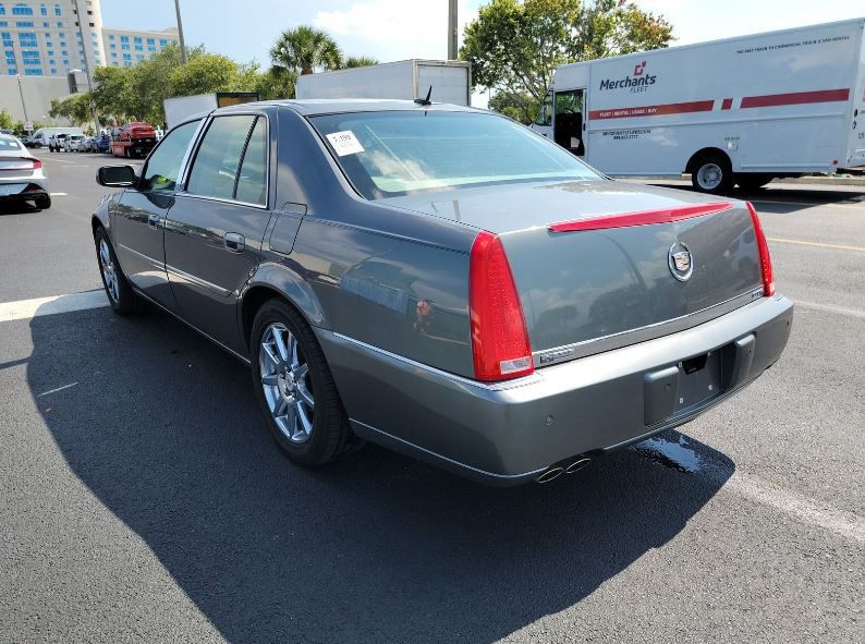 2007 Cadillac DTS Image 3