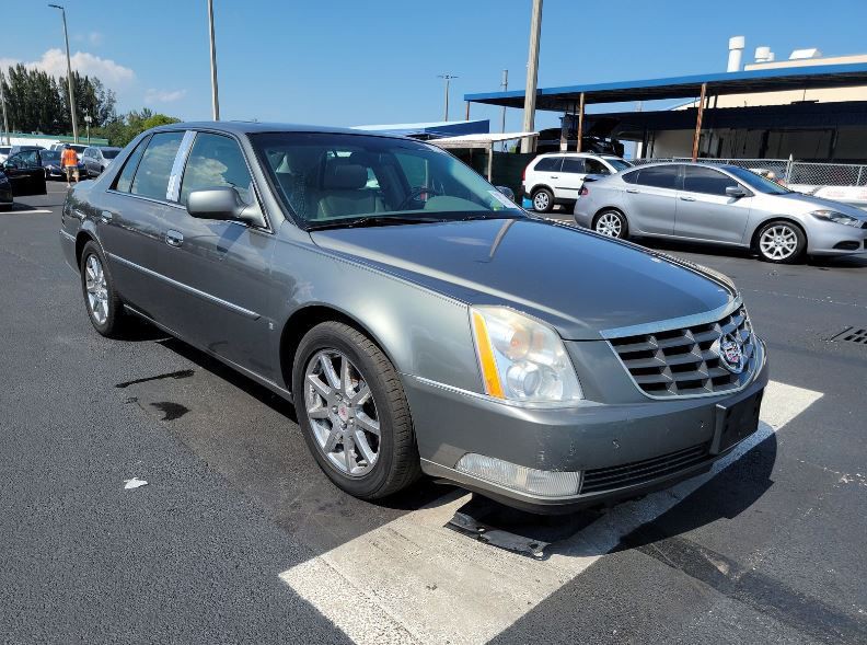 2007 Cadillac DTS Image 5
