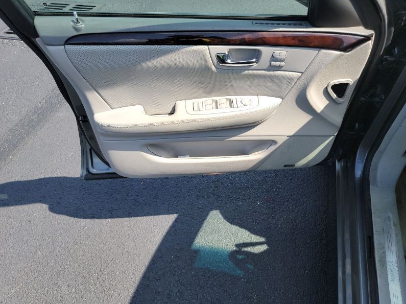 2007 Cadillac DTS Image 12