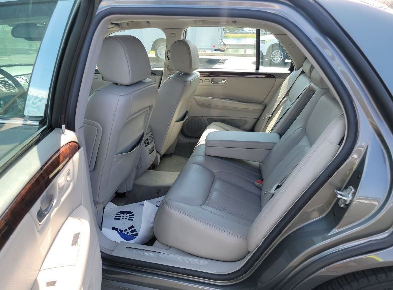 2007 Cadillac DTS Image 14