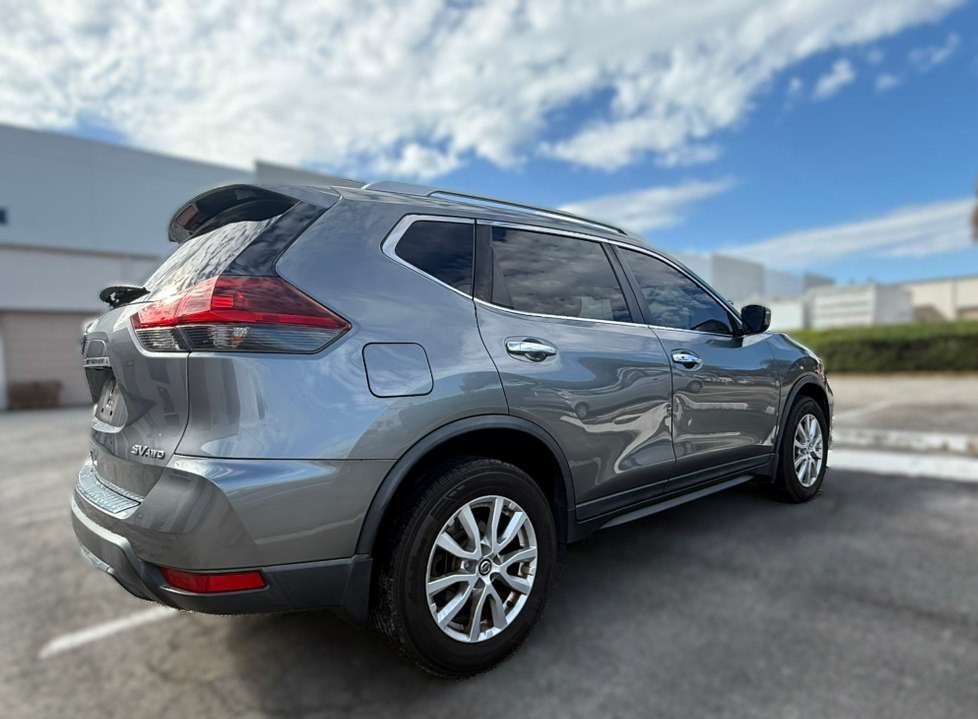 2018 Nissan Rogue Image 4