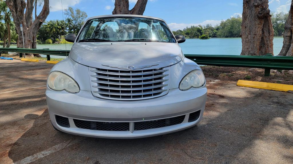 2007 Chrysler PT Cruiser Image 3