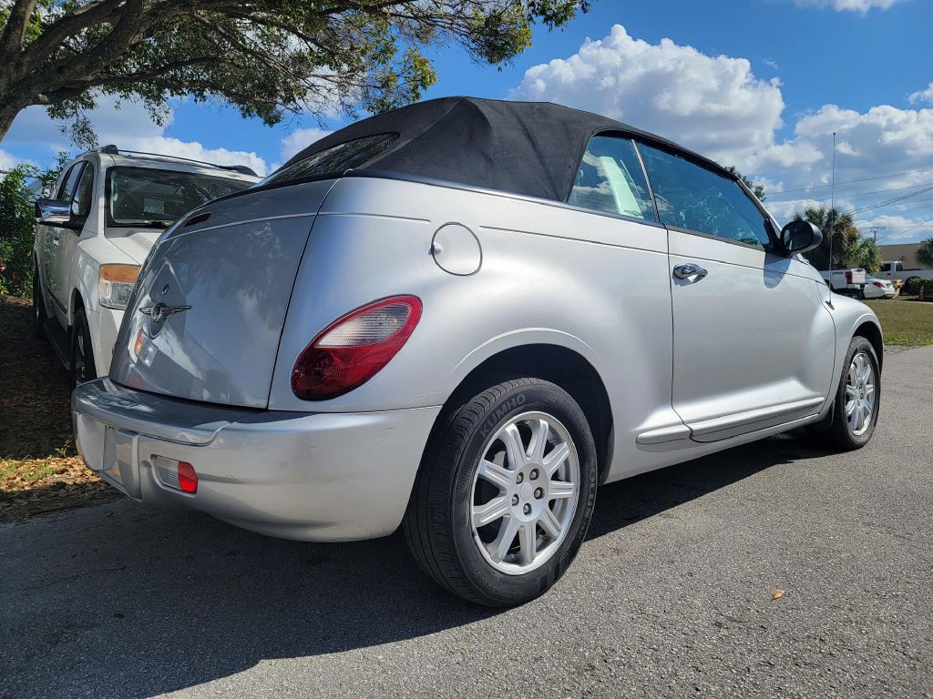 2007 Chrysler PT Cruiser Image 21