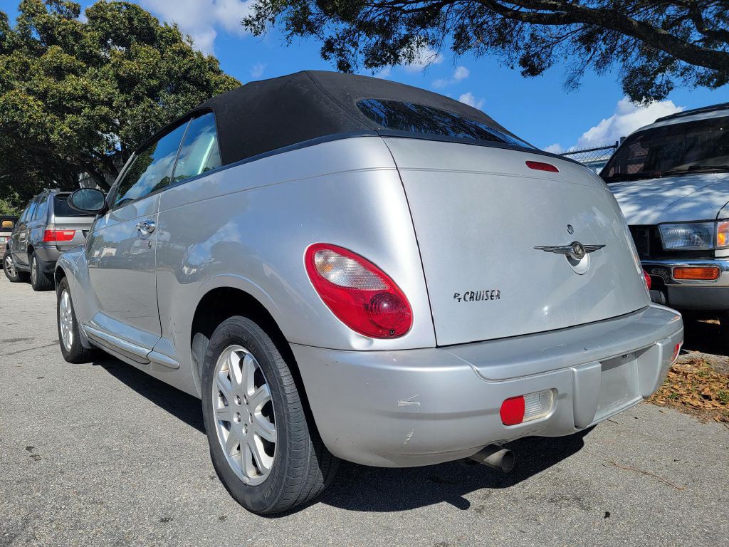 2007 Chrysler PT Cruiser Image 23