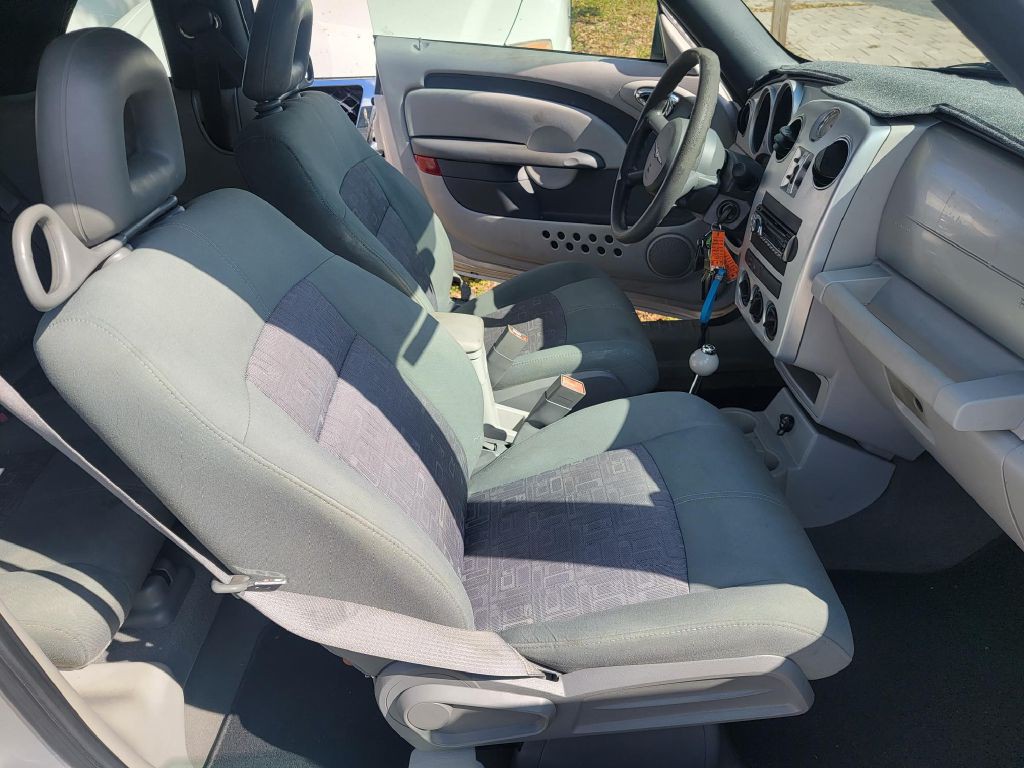 2007 Chrysler PT Cruiser Image 27