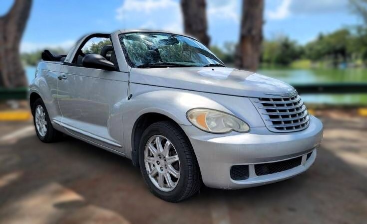 2007 Chrysler PT Cruiser Image 3