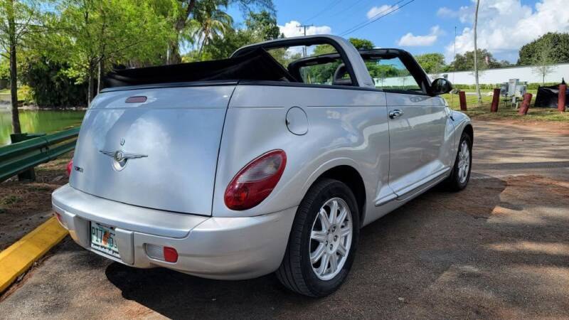2007 Chrysler PT Cruiser Image 4