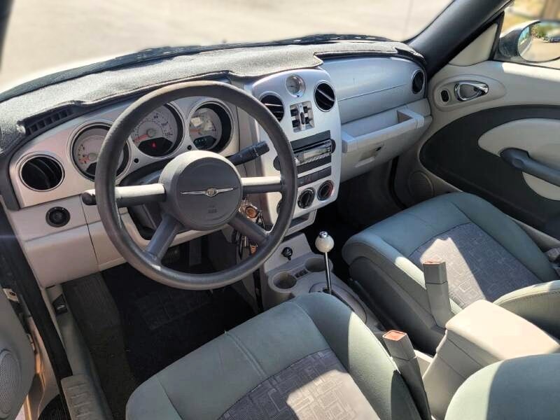 2007 Chrysler PT Cruiser Image 10