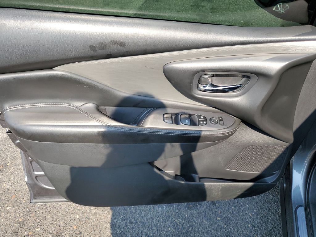 2018 Nissan Murano Image 10