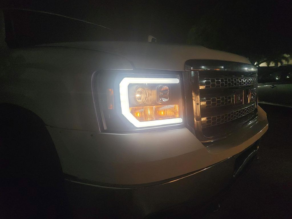 2014 GMC Sierra Image 21