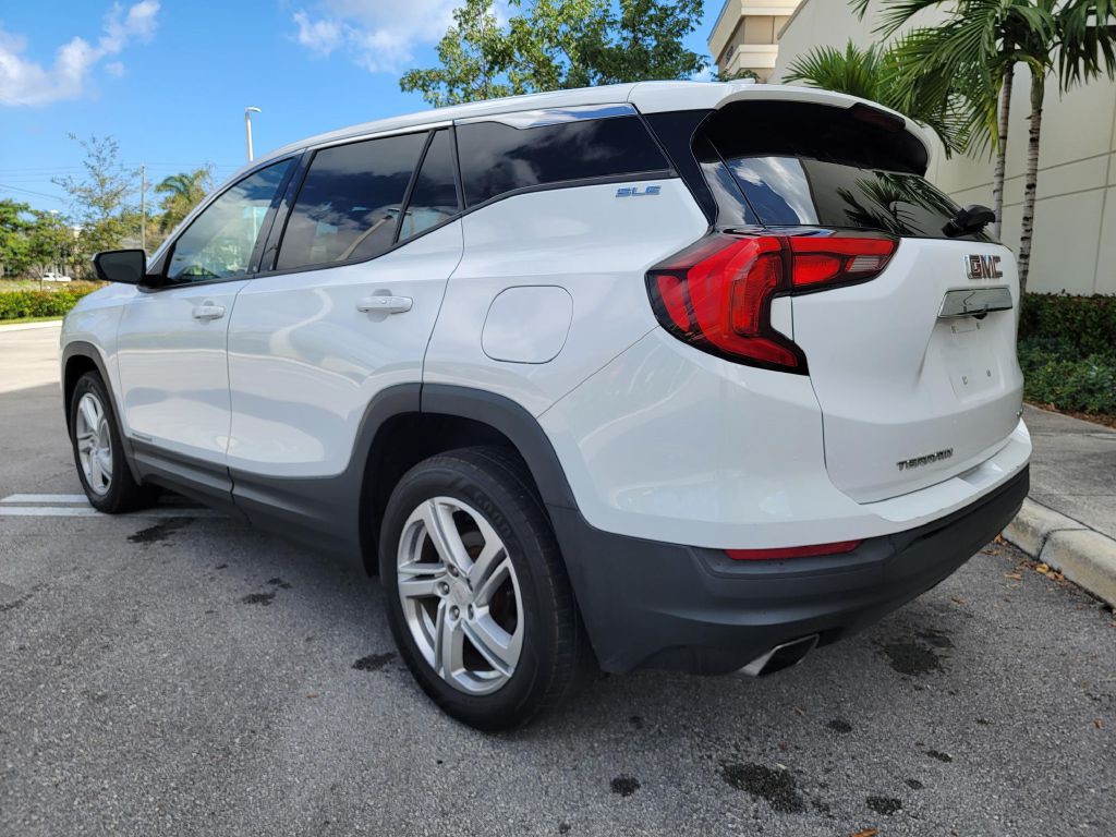 2018 GMC Terrain Image 9