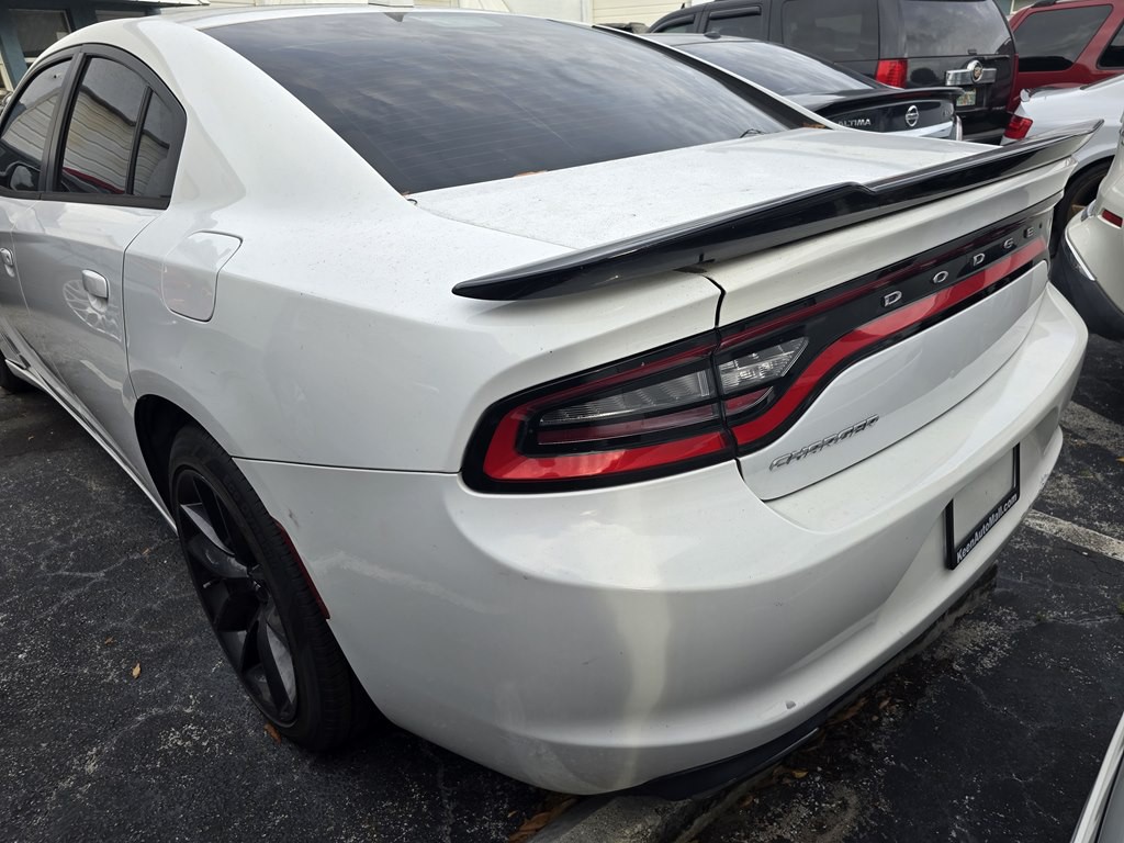 2016 Dodge Charger Image 14