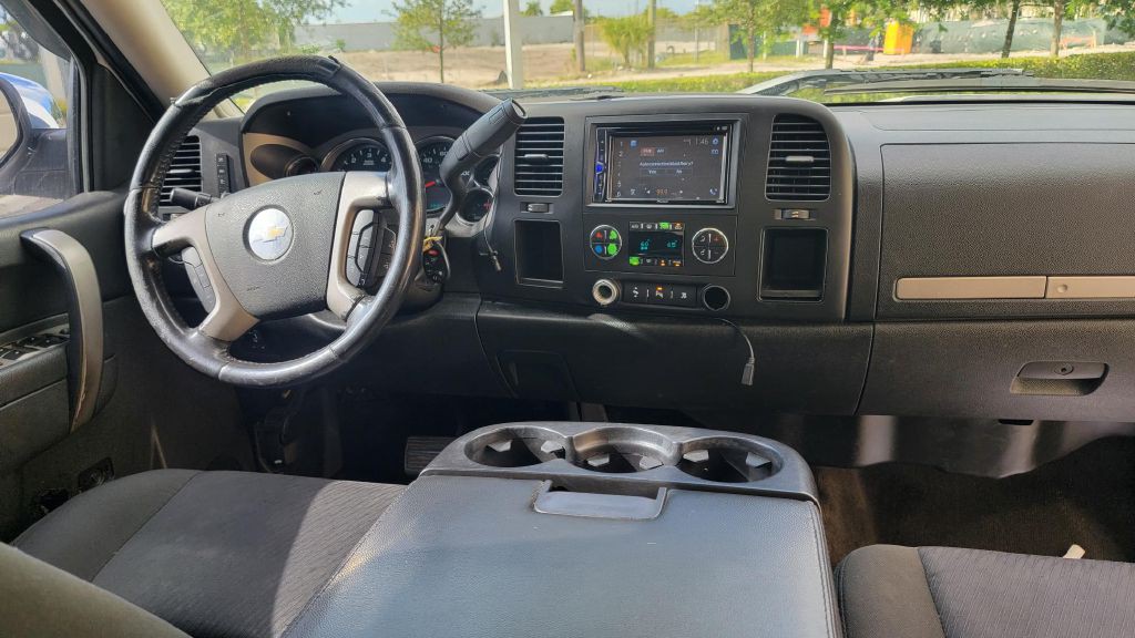 2011 Chevrolet Silverado 1500 Image 11