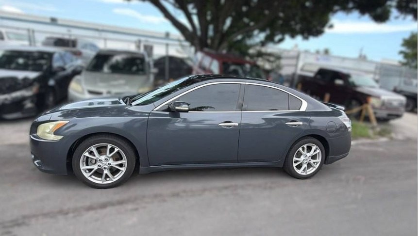 2012 Nissan Maxima Image 2