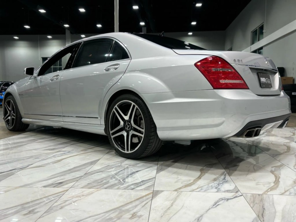 2013 Mercedes-Benz S-Class Image 9