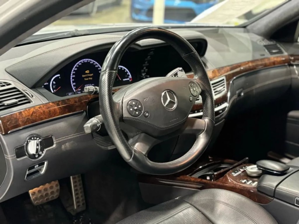 2013 Mercedes-Benz S-Class Image 14