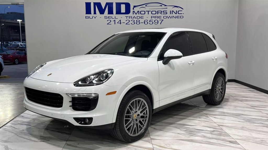 2017 Porsche Cayenne Image 1