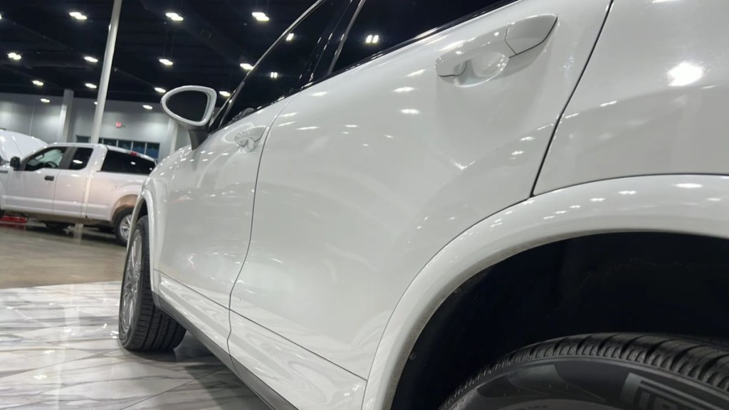 2017 Porsche Cayenne Image 6