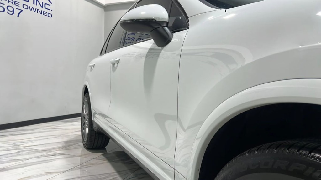2017 Porsche Cayenne Image 12