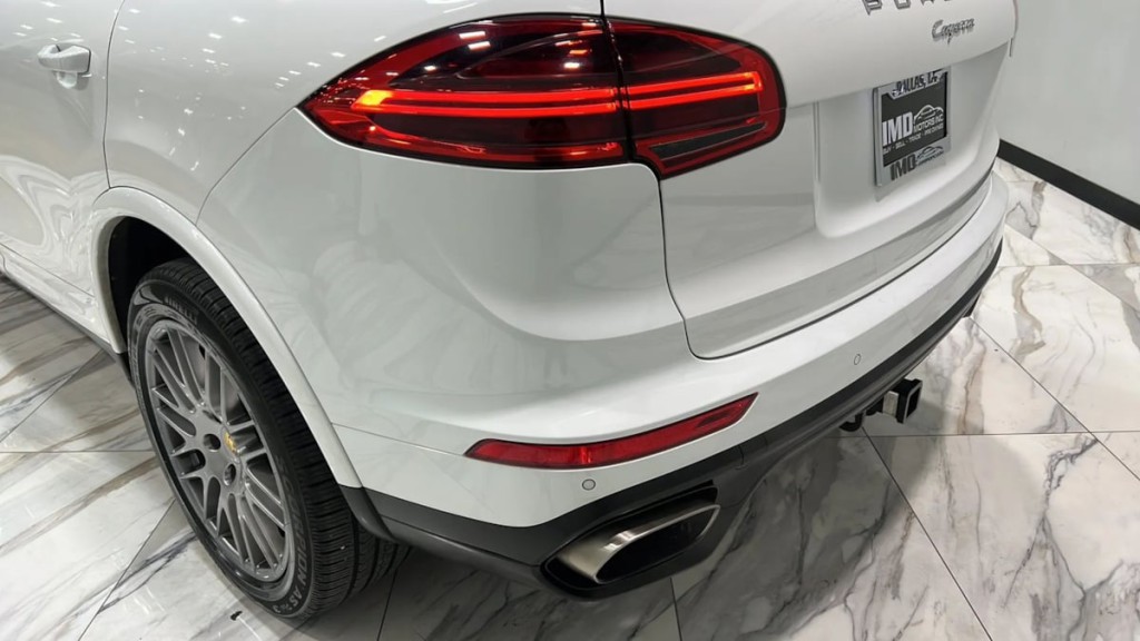 2017 Porsche Cayenne Image 15