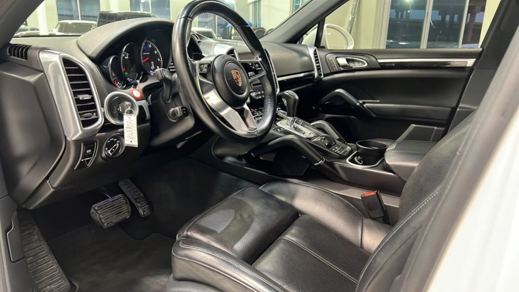 2017 Porsche Cayenne Image 19