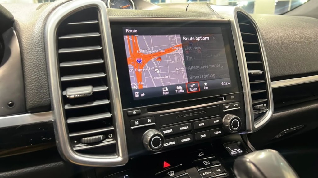 2017 Porsche Cayenne Image 36