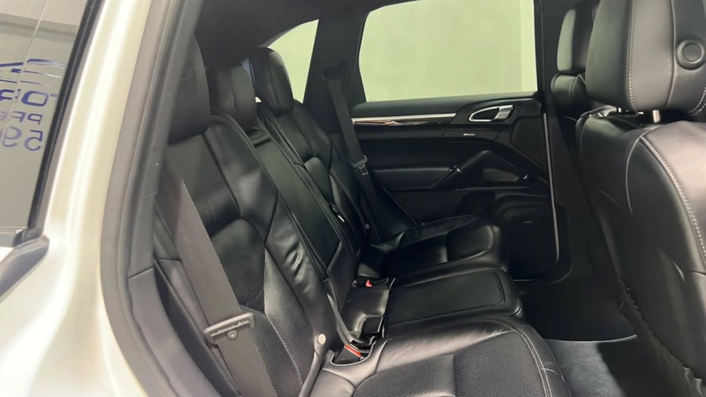 2017 Porsche Cayenne Image 49
