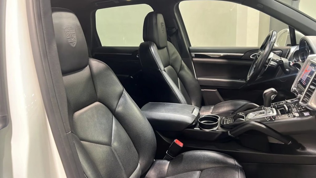 2017 Porsche Cayenne Image 52