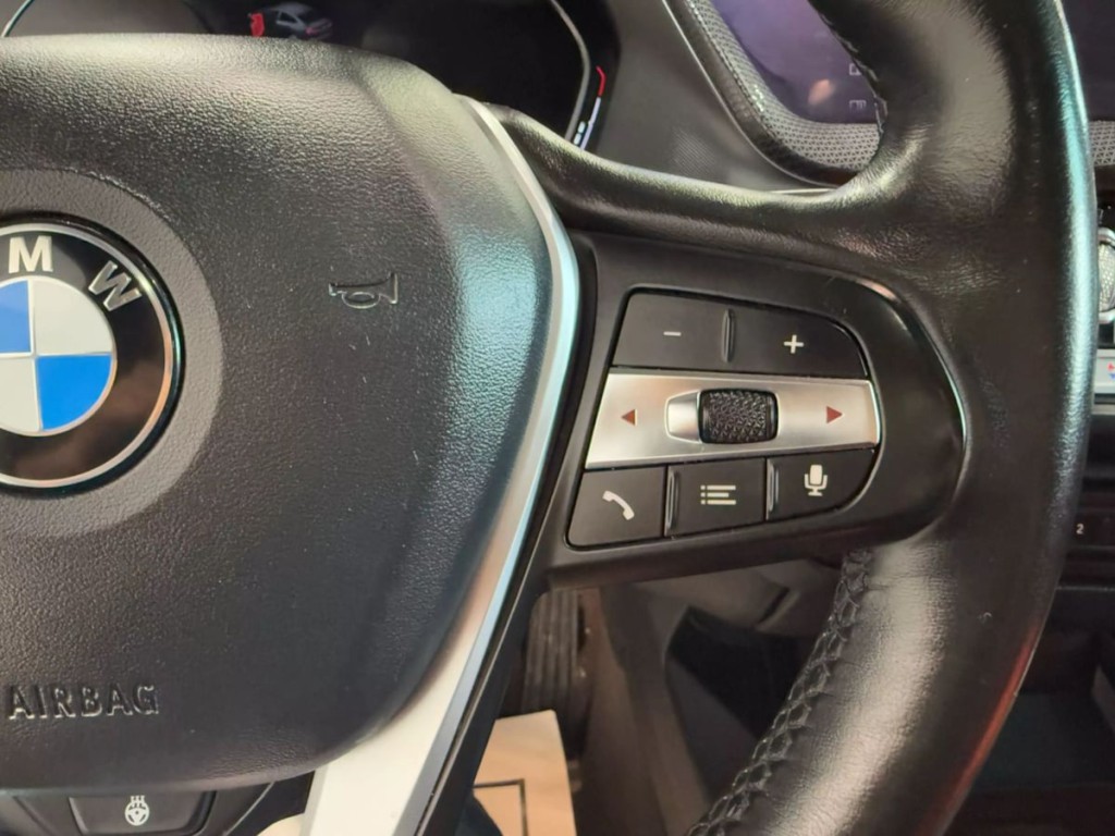 2021 BMW 2 Series Image 11