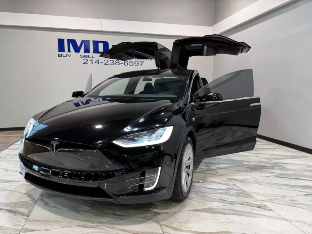 2018 Tesla Model X Image 10
