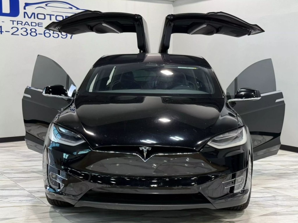 2018 Tesla Model X Image 11