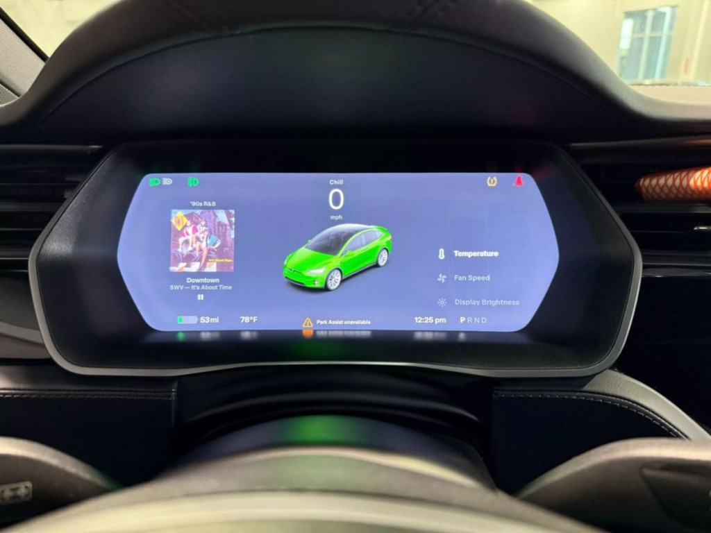 2018 Tesla Model X Image 24