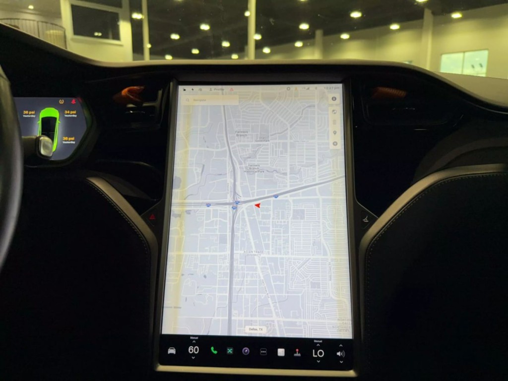 2018 Tesla Model X Image 26