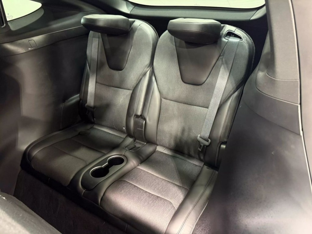 2018 Tesla Model X Image 33