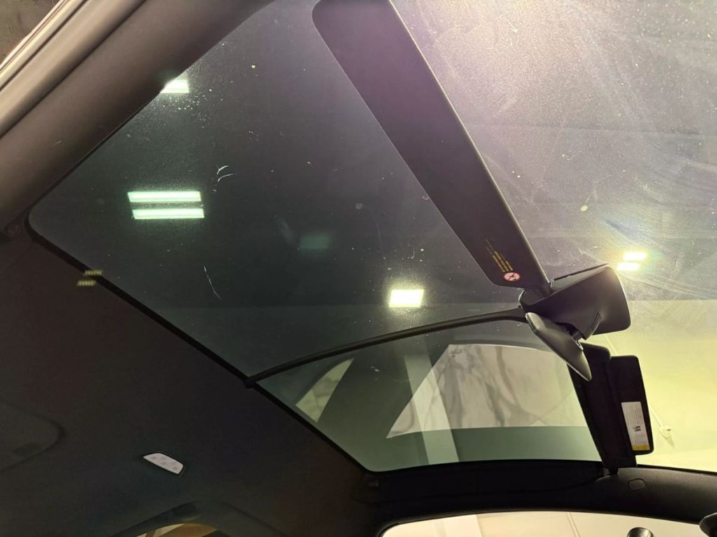 2018 Tesla Model X Image 37